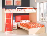 Компактна детска стая с двуетажно легло от пдч